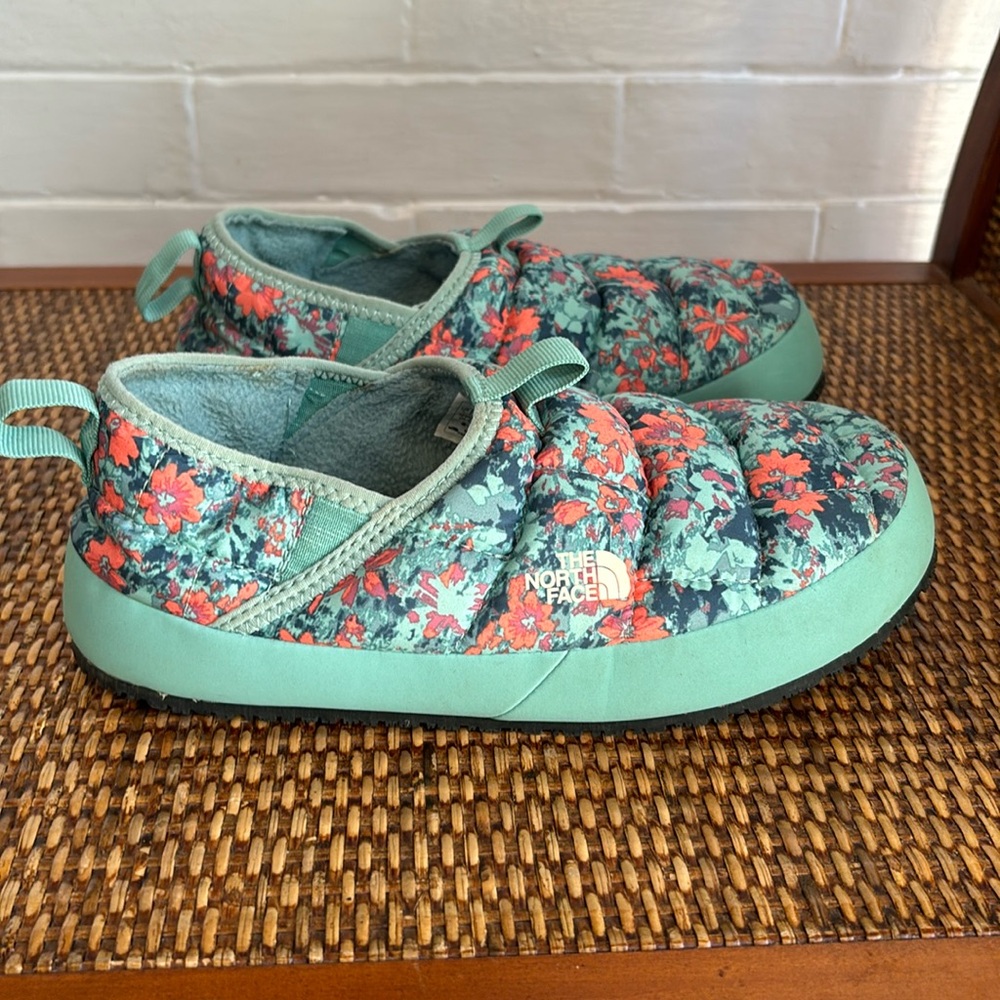 The North Face kids slipper shoes